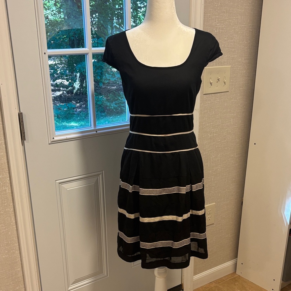 Ann Taylor Black Dress with White Stripe Details size 2